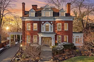 5435 Dunmoyle St, Pittsburgh, PA 15217 - Photo 2