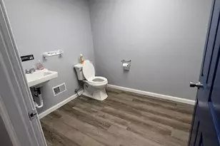 566 Merchant St, Ambridge, PA 15003 - Photo 6