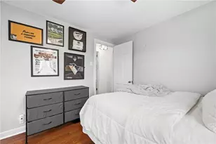 112 Leon Rd, Green Tree, PA 15220 - Photo 18