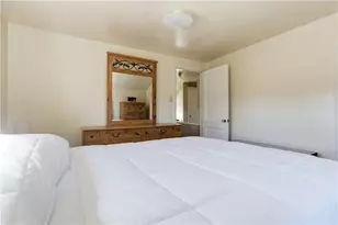 2 Oakridge Rd, Ross Twp, PA 15229 - Photo 18