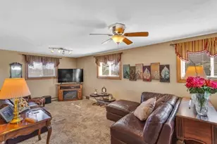 210 Marion Dr, Peters Township, PA 15317 - Photo 12