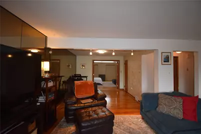 595 Maple Ave, Springdale Boro, PA 15144 - Photo 10