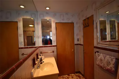 595 Maple Ave, Springdale Boro, PA 15144 - Photo 30