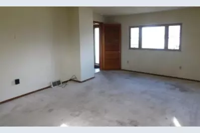 600 Riverview Dr, Dravosburg, PA 15034 - Photo 4