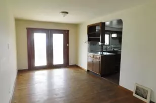 600 Riverview Dr, Dravosburg, PA 15034 - Photo 2