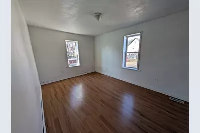 1309 2nd Ave #Rear, Beaver Falls, PA 15010 - Photo 12