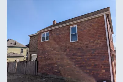 1309 2nd Ave #Rear, Beaver Falls, PA 15010 - Photo 4