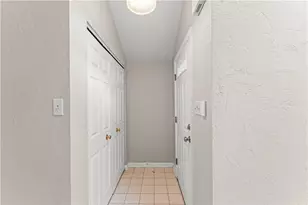 206 Queens Ct, North Strabane, PA 15317 - Photo 4