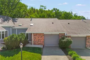 206 Queens Ct, North Strabane, PA 15317 - Photo 1