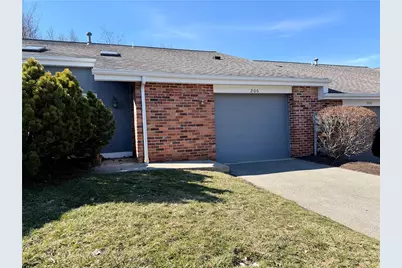 206 Queens Ct, North Strabane, PA 15317 - Photo 2