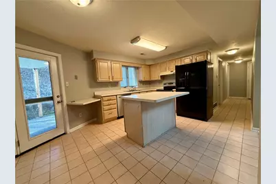 206 Queens Ct, North Strabane, PA 15317 - Photo 6