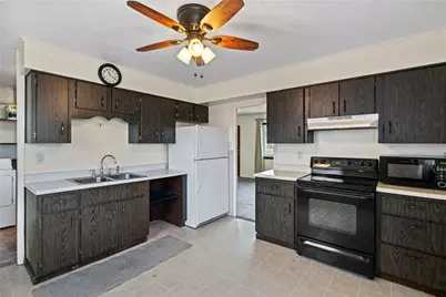 1926 Maratta Rd, Hopewell Township, PA 15001 - Photo 4