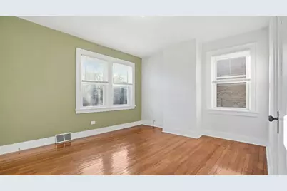 4060 Cambronne St, Pittsburgh, PA 15212 - Photo 12