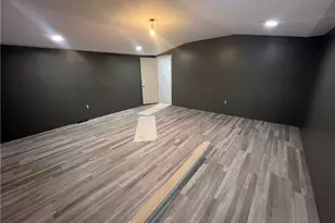 787 Greenfield Rd, Lackawannock Township, PA 16137 - Photo 10