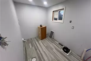 787 Greenfield Rd, Lackawannock Township, PA 16137 - Photo 6