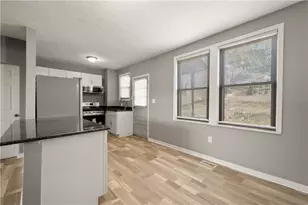 206 Pinecastle Ave, Pittsburgh, PA 15234 - Photo 10