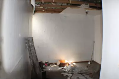 567 McKean Ave, Donora, PA 15033 - Photo 10