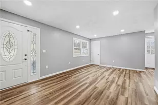 667 Memorial Dr, Pittsburgh, PA 15068 - Photo 8