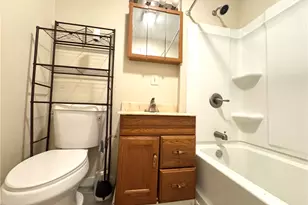 302 N Cedar St, New Castle, PA 16102 - Photo 4