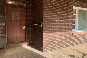 5835 Douglas St, Pittsburgh, PA 15217 - Photo 2