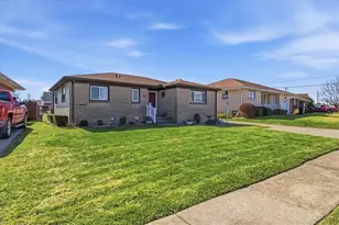 2355 Calvert St, Aliquippa, PA 15001 - Photo 2