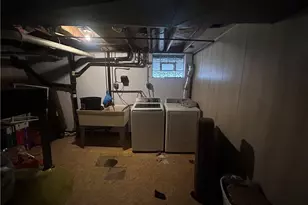 3106 Julie Dr, South Park, PA 15129 - Photo 18