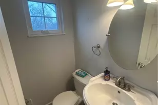 3106 Julie Dr, South Park, PA 15129 - Photo 12