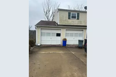 3106 Julie Dr, South Park, PA 15129 - Photo 2