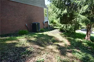 2597 Monterey Dr, Pittsburgh, PA 15241 - Photo 36