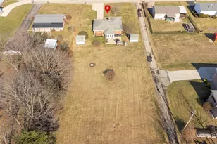 108 Rush Ave, New Eagle, PA 15067 - Photo 40