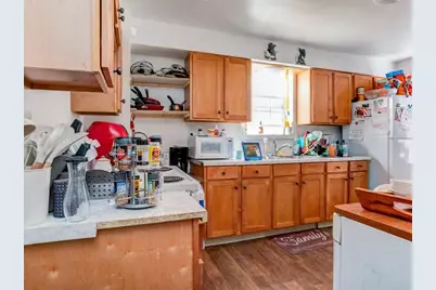 110/112 W Midland Ave, Midland Boro, PA 15059 - Photo 8