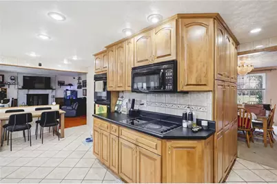 114 Tangleview Dr, White Oak, PA 15131 - Photo 12