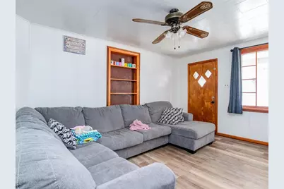 115/117 W Midland Ave, Midland Boro, PA 15059 - Photo 4