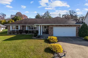 321 Meadowlark Dr, South Union Township, PA 15401 - Photo 4