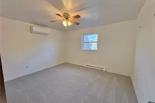 927 Vance Ave, Coraopolis, PA 15108 - Photo 10