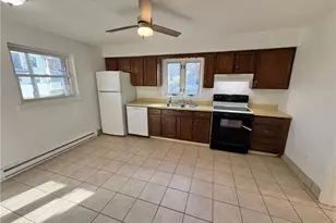 927 Vance Ave, Coraopolis, PA 15108 - Photo 4