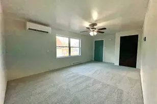 927 Vance Ave, Coraopolis, PA 15108 - Photo 8