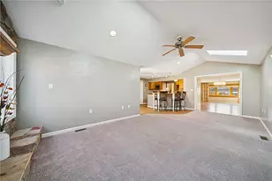 1881 Craig Dr, North Huntingdon, PA 15642 - Photo 14