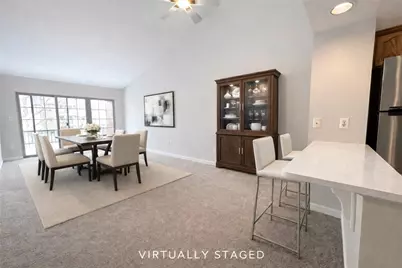 815 Village Dr, Pittsburgh, PA 15237 - Photo 10