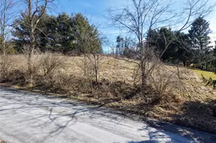 4990 Lakewood Rd, Hampton, PA 15044 - Photo 6