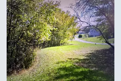 311 Biskup Ln, Beaver, PA 15061 - Photo 2