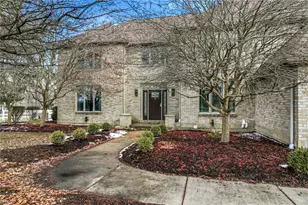 4506 Whippoorwill Dr, Hermitage, PA 16148 - Photo 2