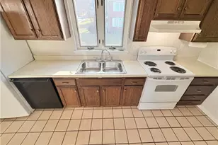 927 Vance Ave, Coraopolis, PA 15108 - Photo 8