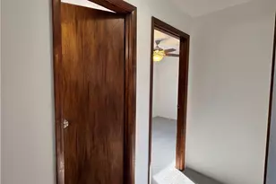 927 Vance Ave, Coraopolis, PA 15108 - Photo 12