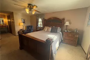 1843 Patricia Dr, South Park, PA 15129 - Photo 16