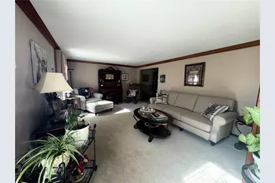 1843 Patricia Dr, South Park, PA 15129 - Photo 12