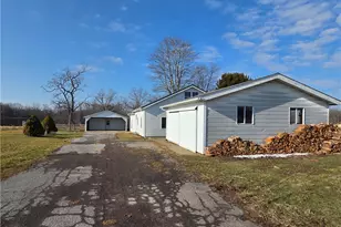 1055 Mercer-New Wilmington Rd, Lackawannock Township, PA 16142 - Photo 2