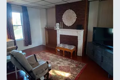201 Bernstein Ave, Canonsburg, PA 15317 - Photo 2