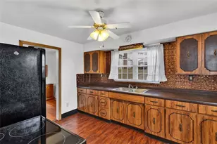 801 9th St, Donora, PA 15033 - Photo 6