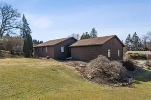 305 Todd School Rd, Hempfield Township, PA 15601 - Photo 4